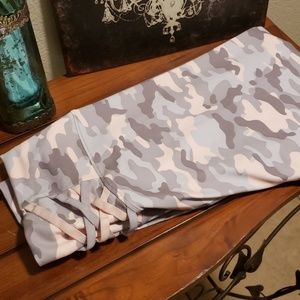 Fableitcs Powerhold Leggings Size L.